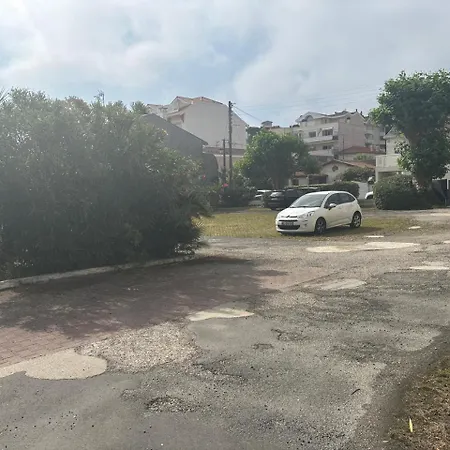 דירה T2 Rdc Avec Parking, A 50m